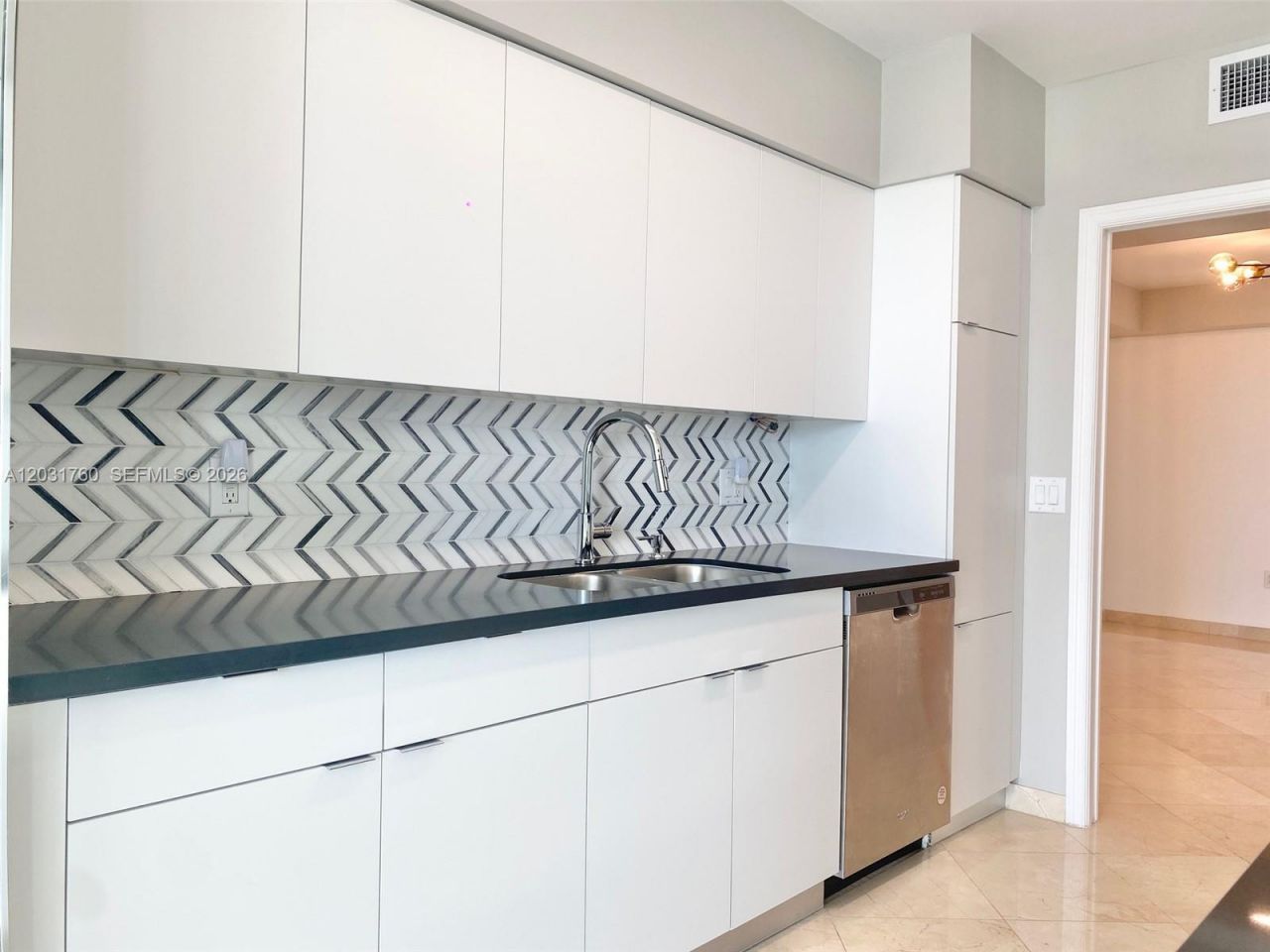 16400 Collins Ave, Unit 542, Sunny Isles Beach, FL 33160 Photo