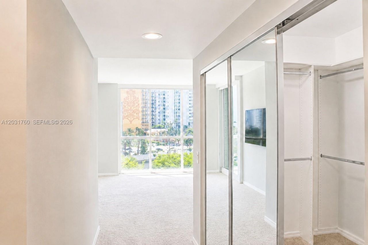 16400 Collins Ave, Unit 542, Sunny Isles Beach, FL 33160 Photo
