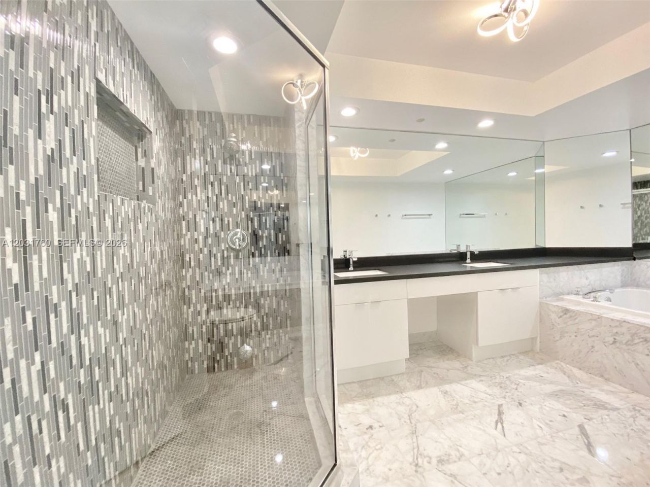 16400 Collins Ave, Unit 542, Sunny Isles Beach, FL 33160 Photo