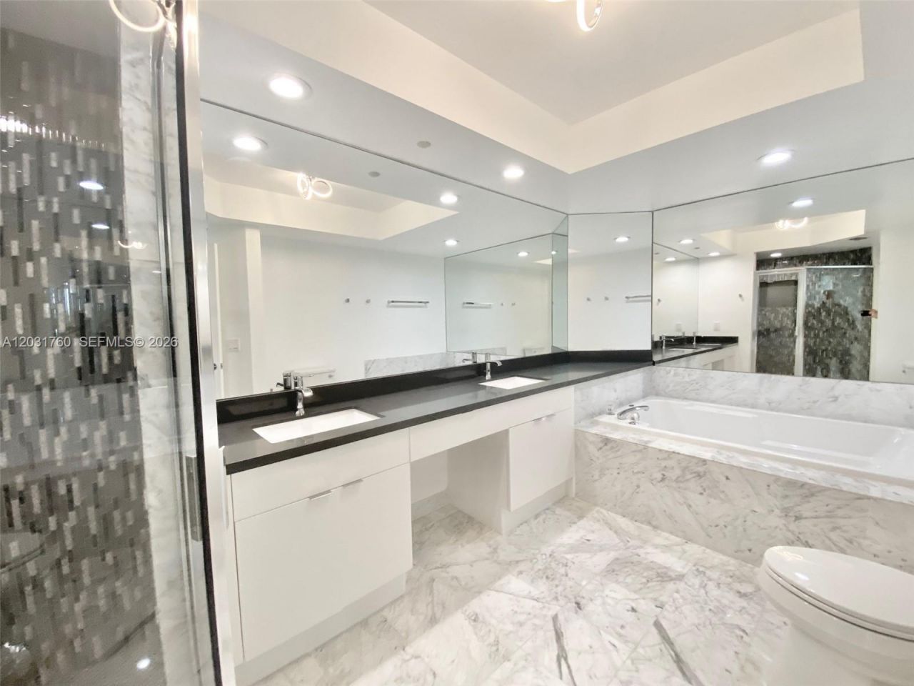 16400 Collins Ave, Unit 542, Sunny Isles Beach, FL 33160 Photo