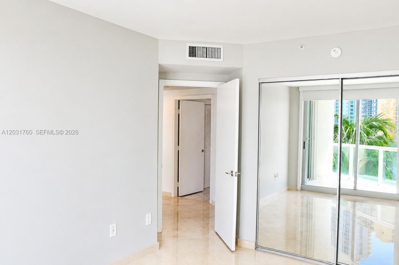 16400 Collins Ave, Unit 542, Sunny Isles Beach, FL 33160 Photo