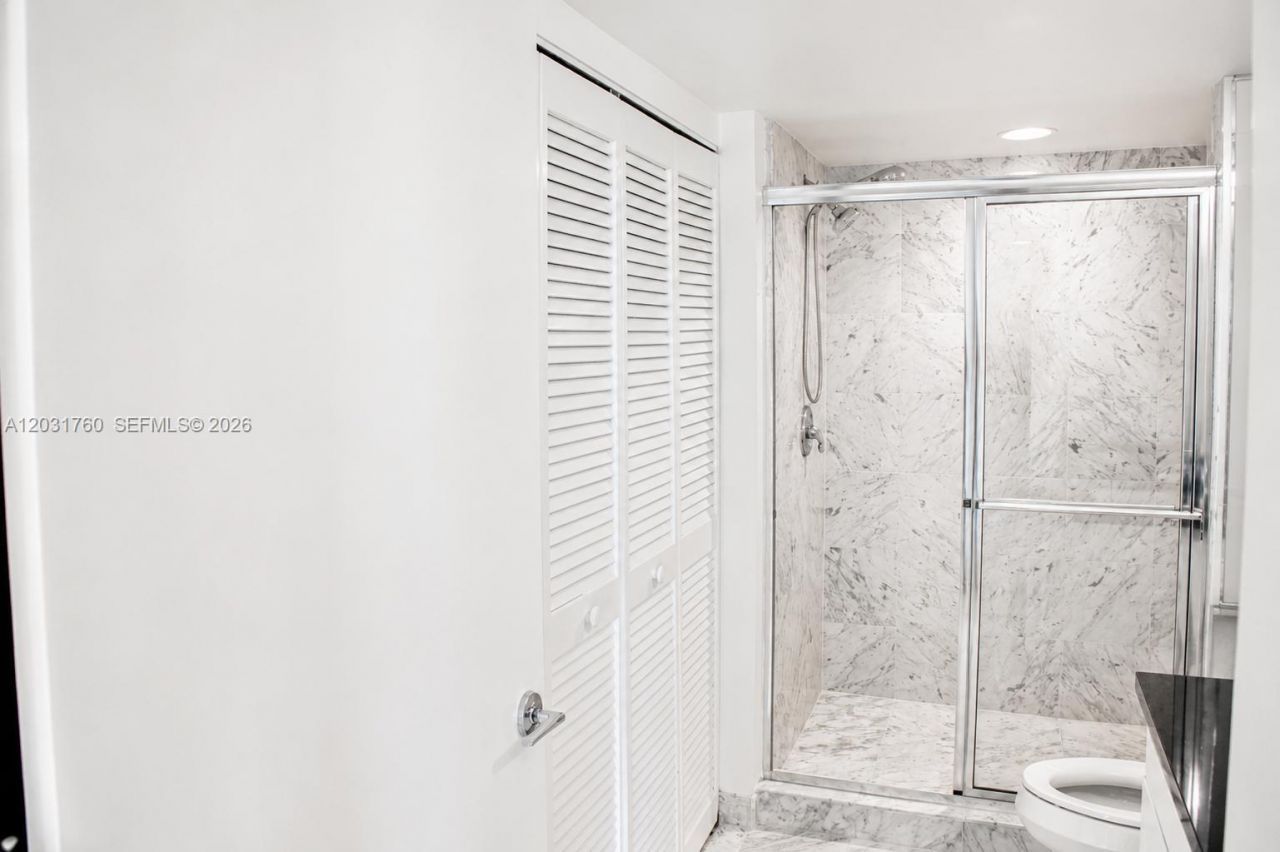 16400 Collins Ave, Unit 542, Sunny Isles Beach, FL 33160 Photo