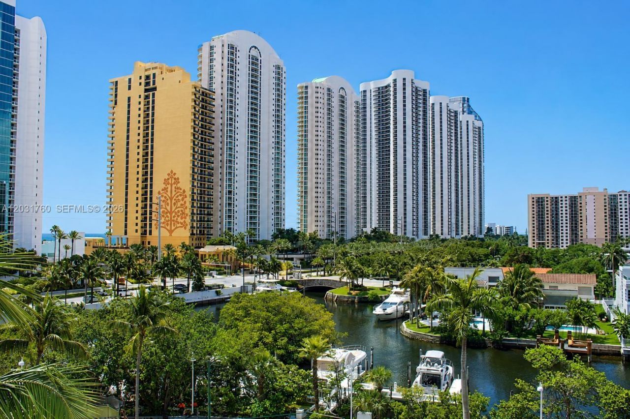 16400 Collins Ave, Unit 542, Sunny Isles Beach, FL 33160 Photo
