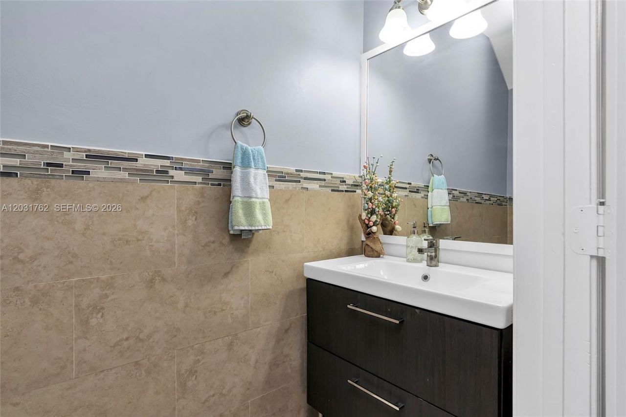 3892 Tree Top Dr , Weston, FL 33332 Photo