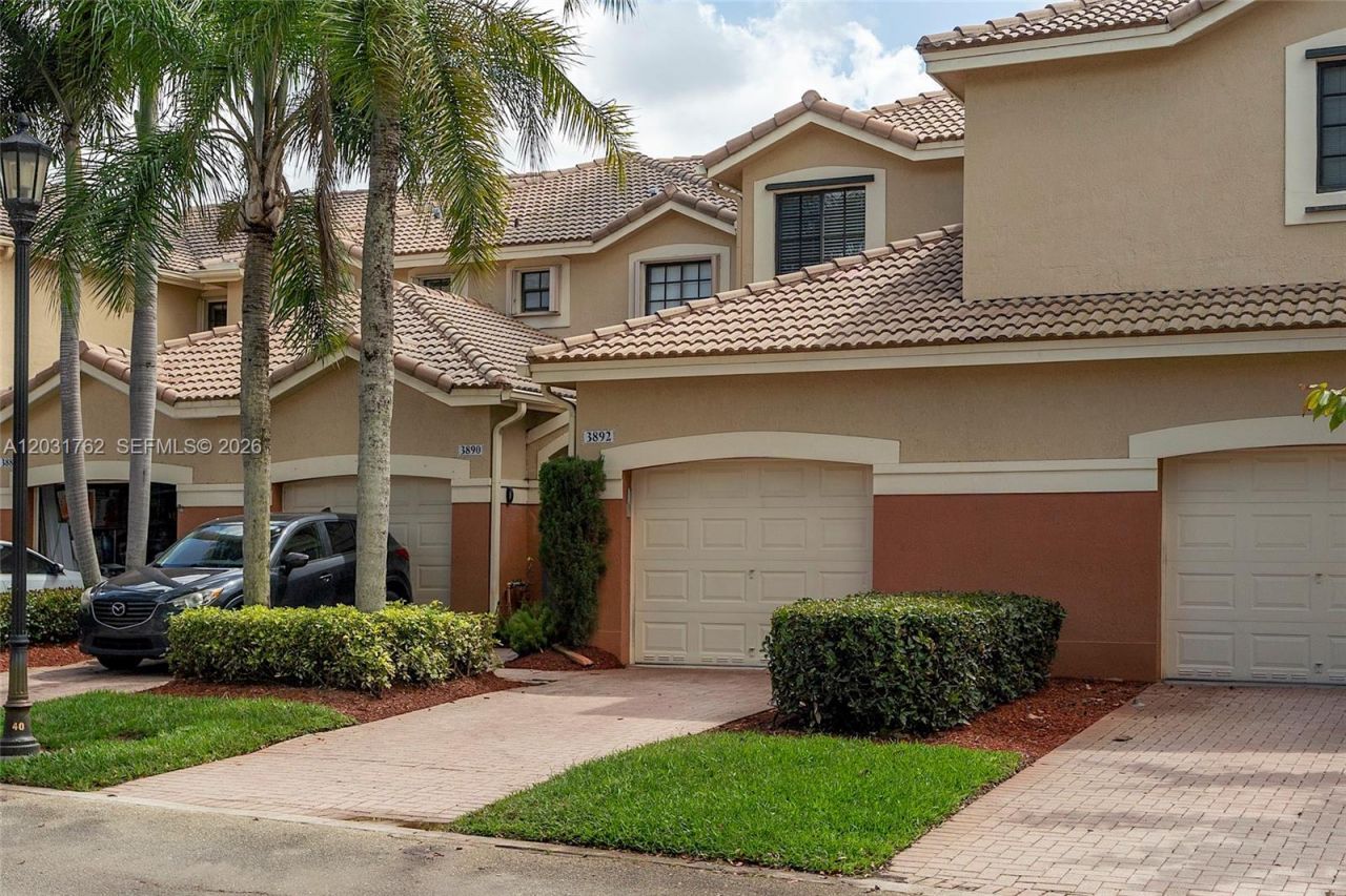 3892 Tree Top Dr , Weston, FL 33332 Photo