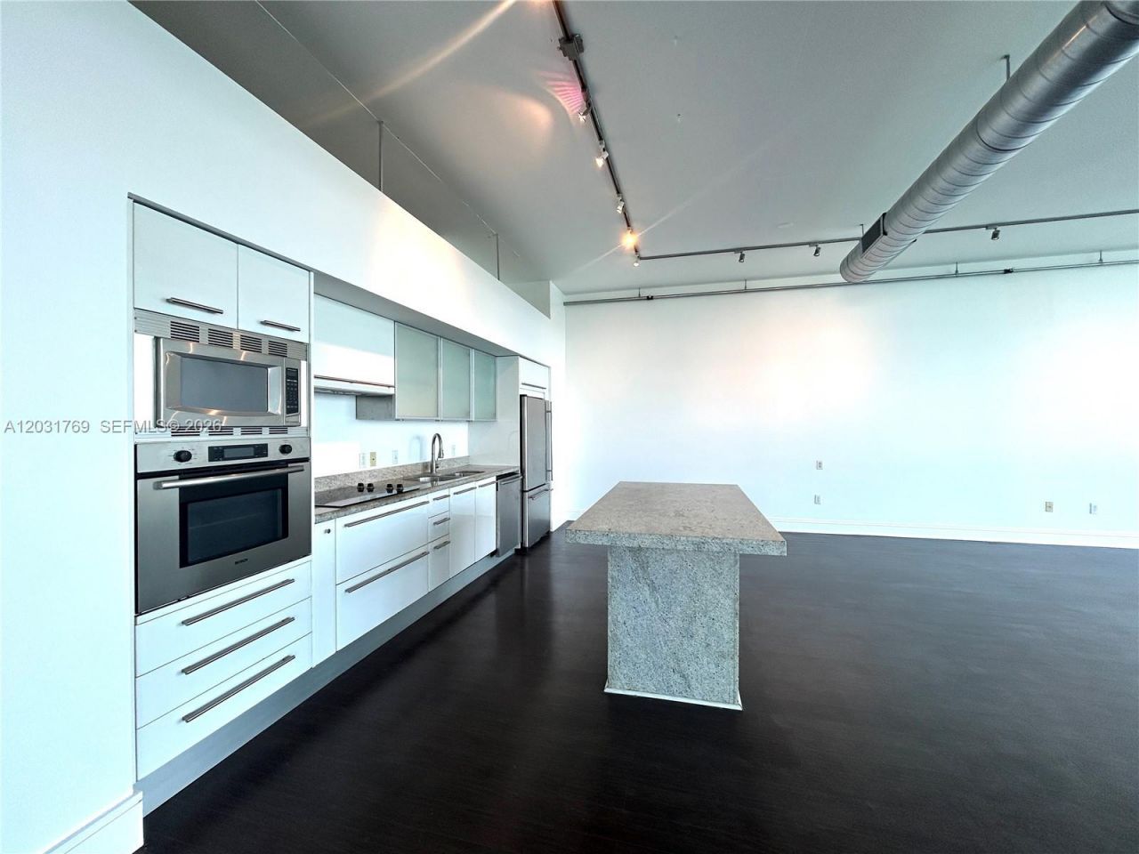 7934 West Dr , Unit 705, North Bay Village, FL 33141 Photo