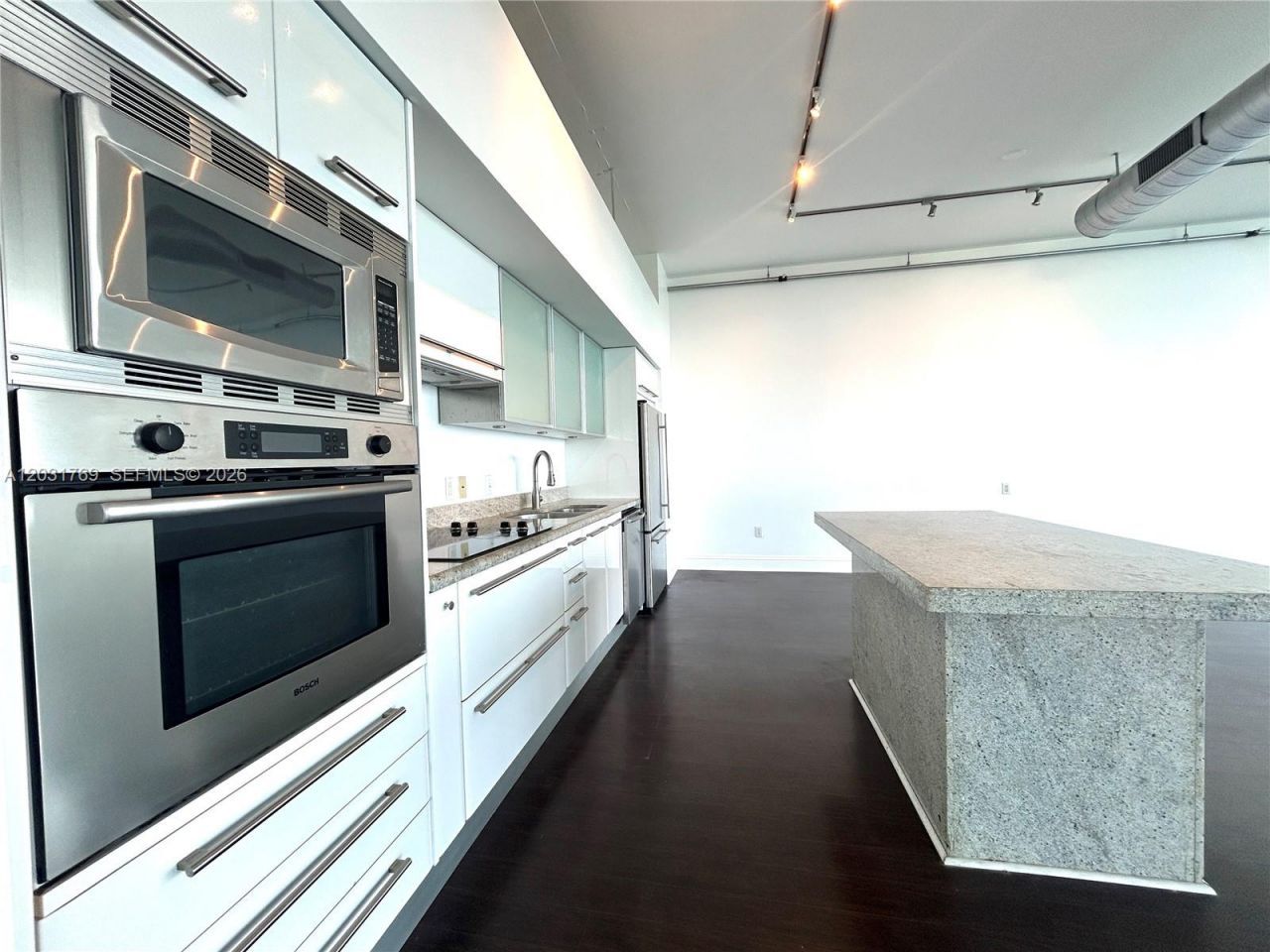 7934 West Dr , Unit 705, North Bay Village, FL 33141 Photo