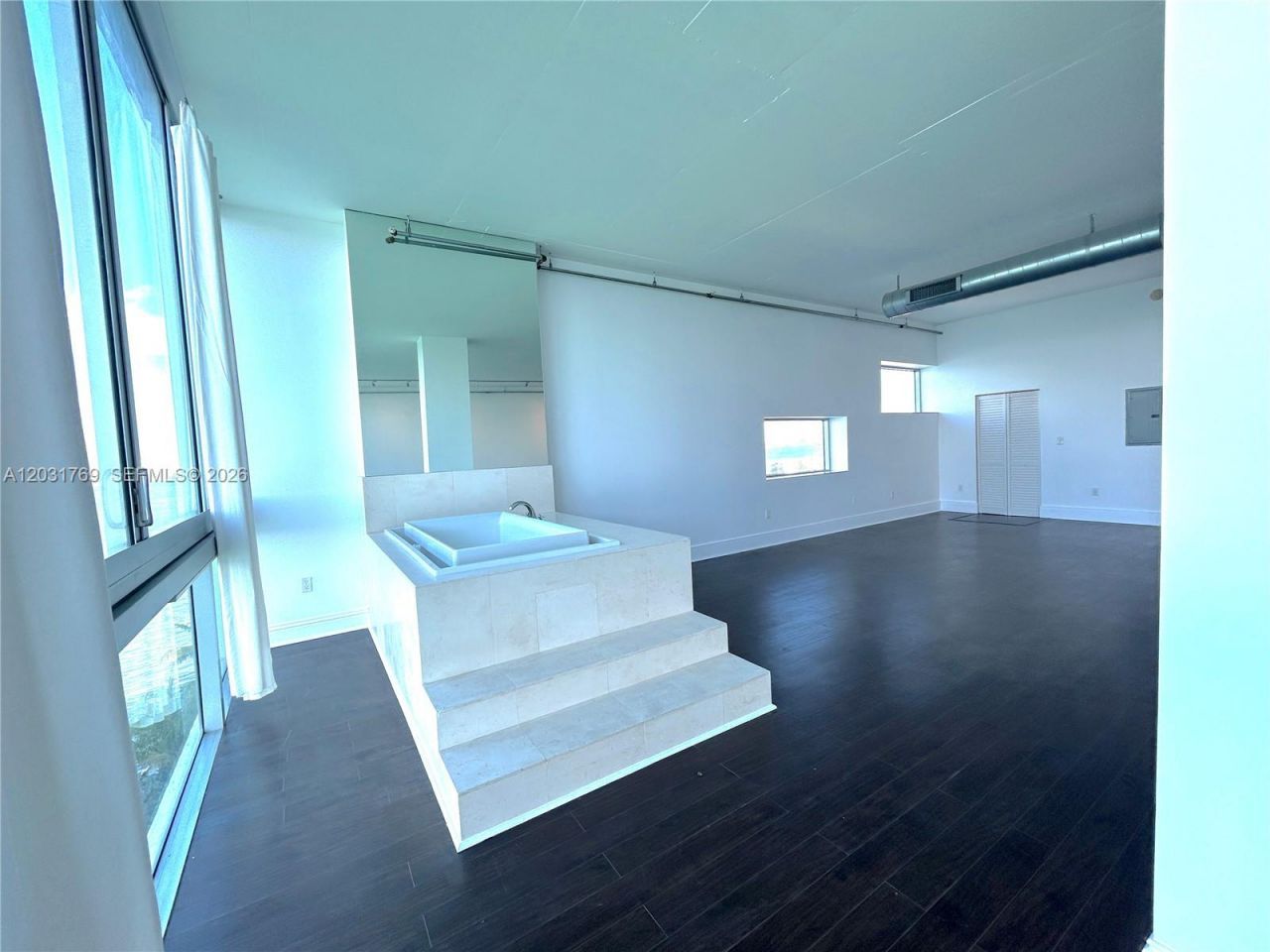 7934 West Dr , Unit 705, North Bay Village, FL 33141 Photo