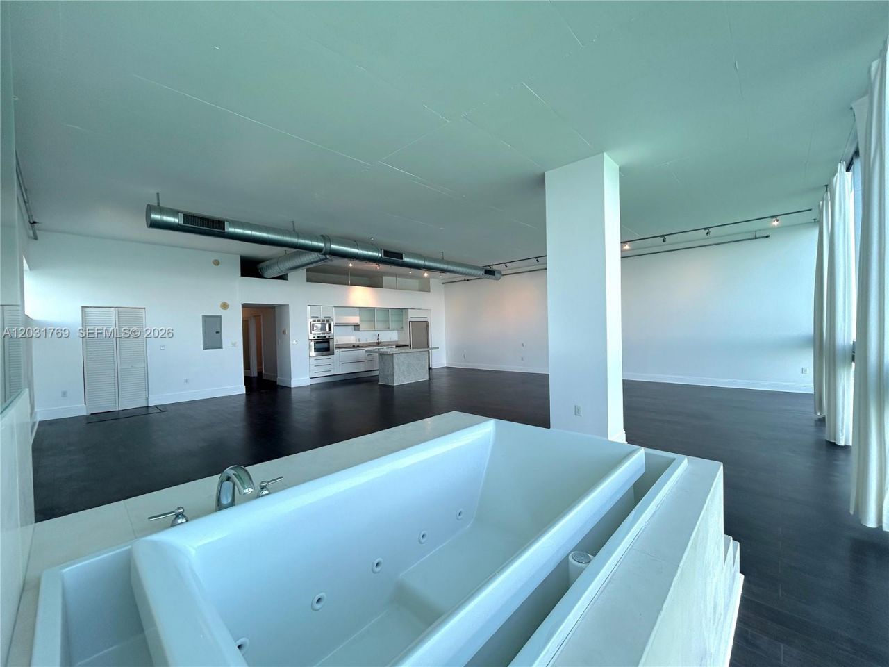 7934 West Dr , Unit 705, North Bay Village, FL 33141 Photo