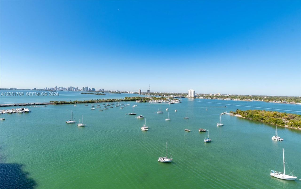 7934 West Dr , Unit 705, North Bay Village, FL 33141 Photo