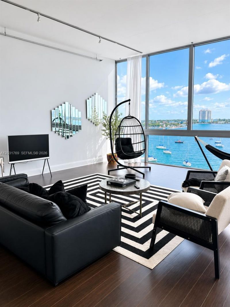 7934 West Dr , Unit 705, North Bay Village, FL 33141 Photo