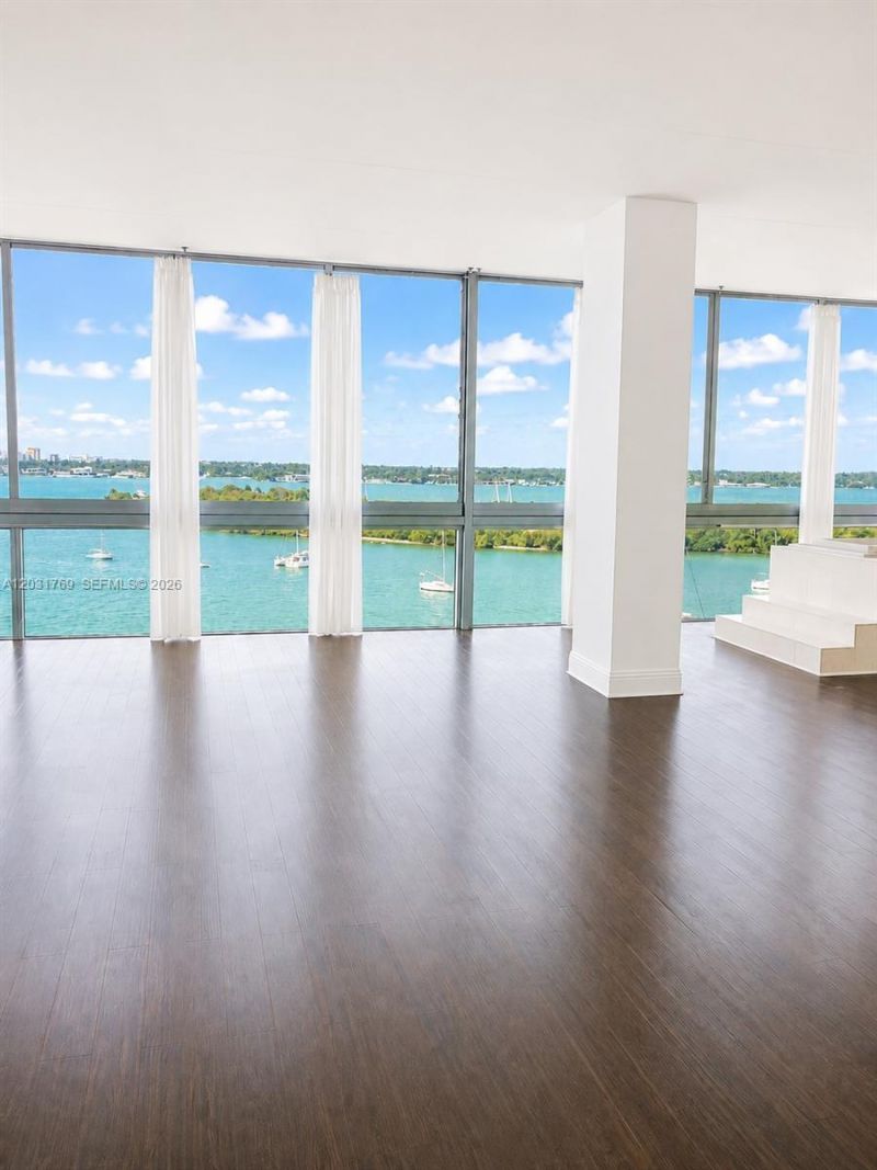 7934 West Dr , Unit 705, North Bay Village, FL 33141 Photo