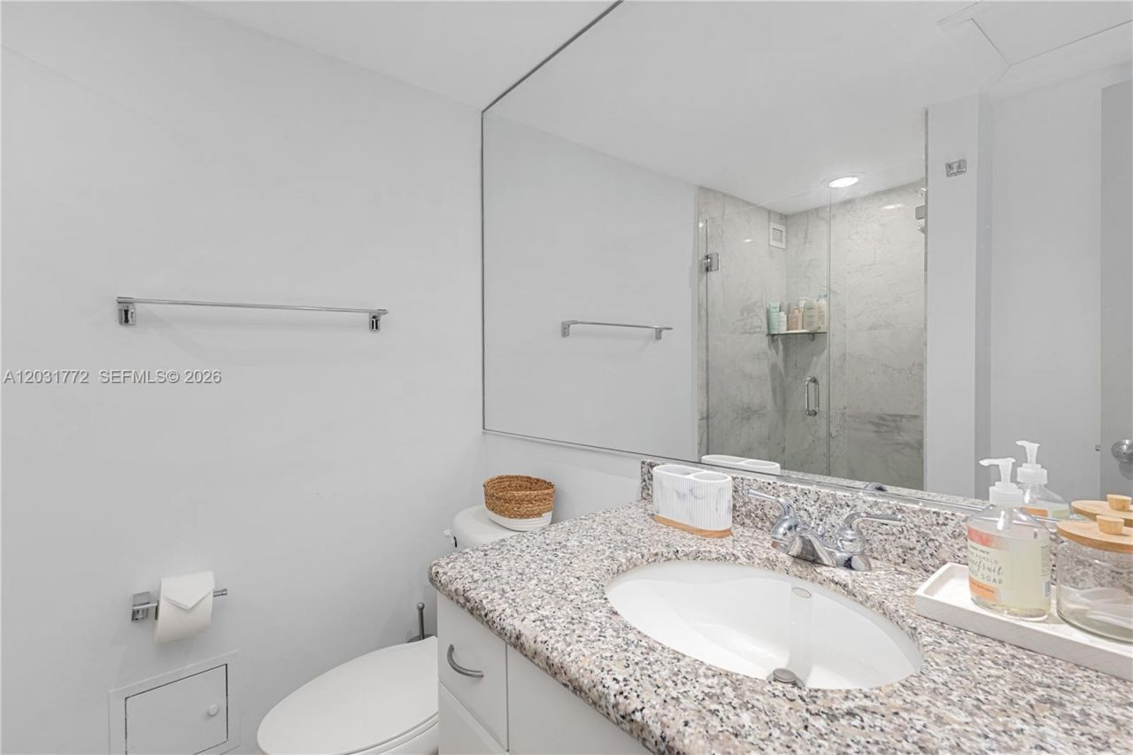 5600 Collins Ave , Unit 14R, Miami Beach, FL 33140 Photo