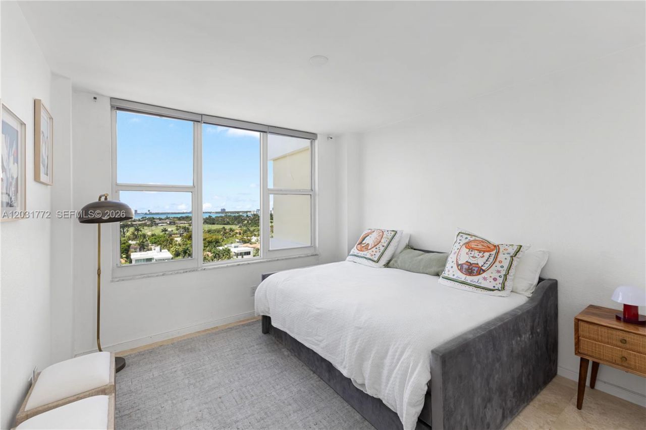 5600 Collins Ave , Unit 14R, Miami Beach, FL 33140 Photo