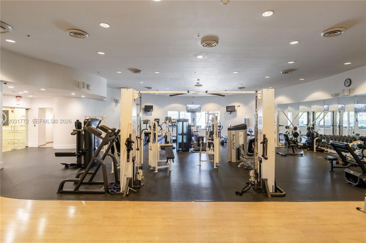 5600 Collins Ave , Unit 14R, Miami Beach, FL 33140 Photo
