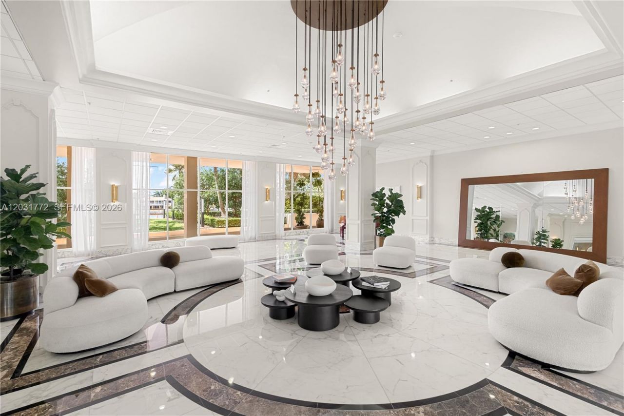 5600 Collins Ave , Unit 14R, Miami Beach, FL 33140 Photo