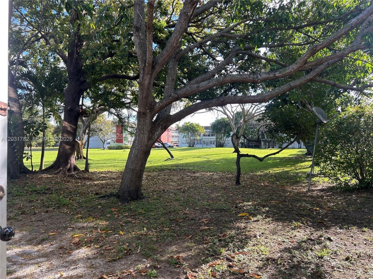609 S State Road 7 , Unit 1E, Margate, FL 33068 Photo