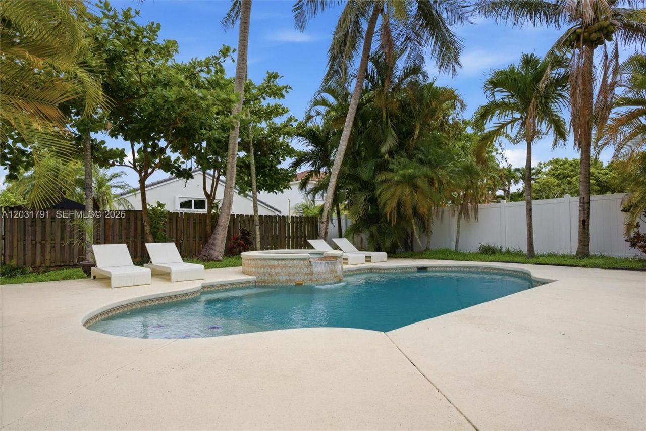 19185 NW 22nd St , Unit 19185, Pembroke Pines, FL 33029 Photo