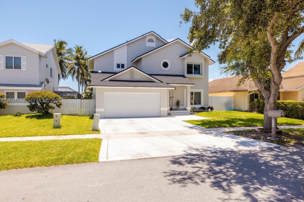 9650 SW 9th Ct, Pembroke Pines, FL 33025 Photo