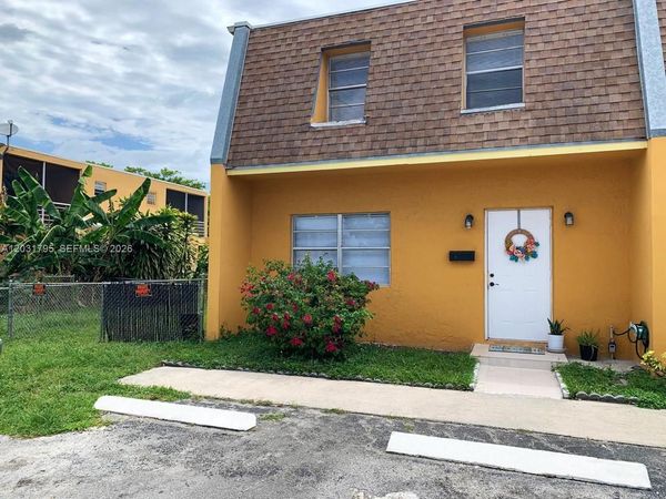 2698 NW 60th Way , Unit 165, Sunrise, FL 33313