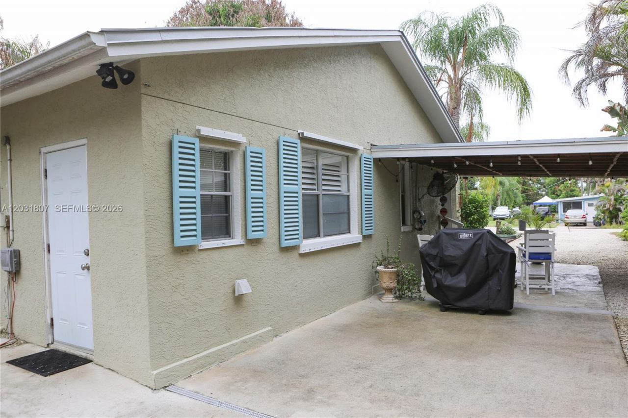 4225 SE Westfield St , Stuart, FL 34997 Photo