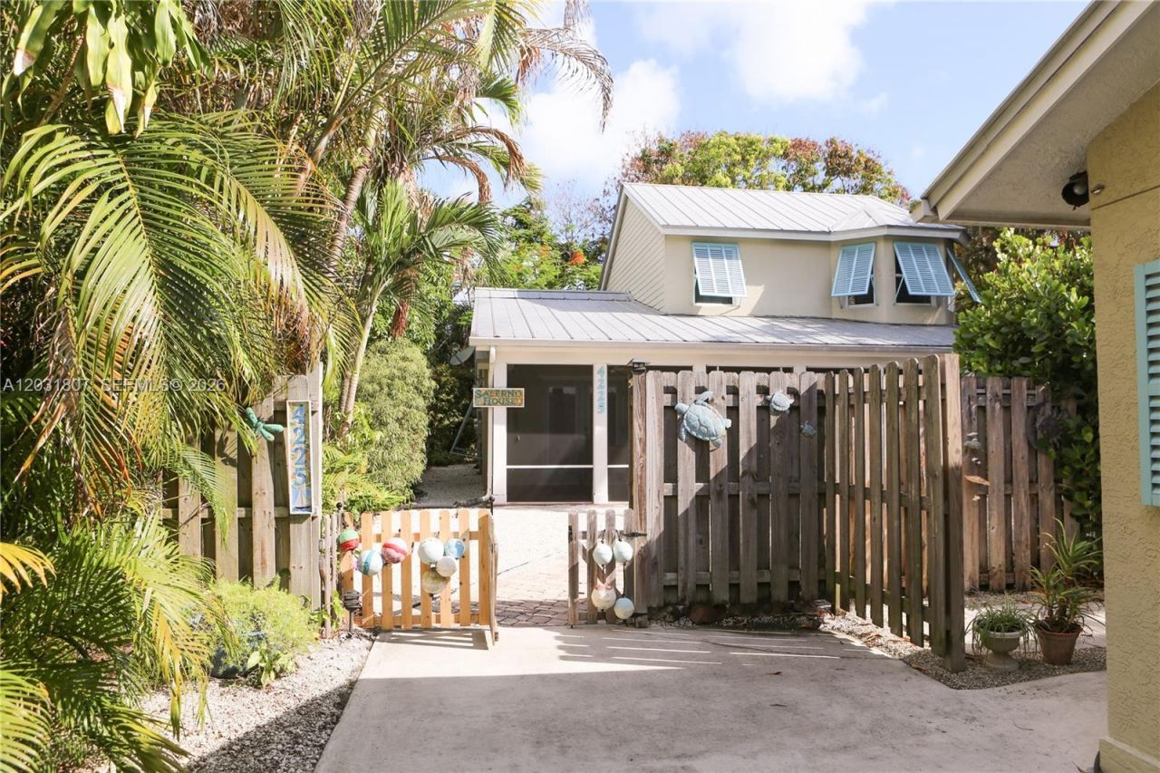 4225 SE Westfield St , Stuart, FL 34997 Photo
