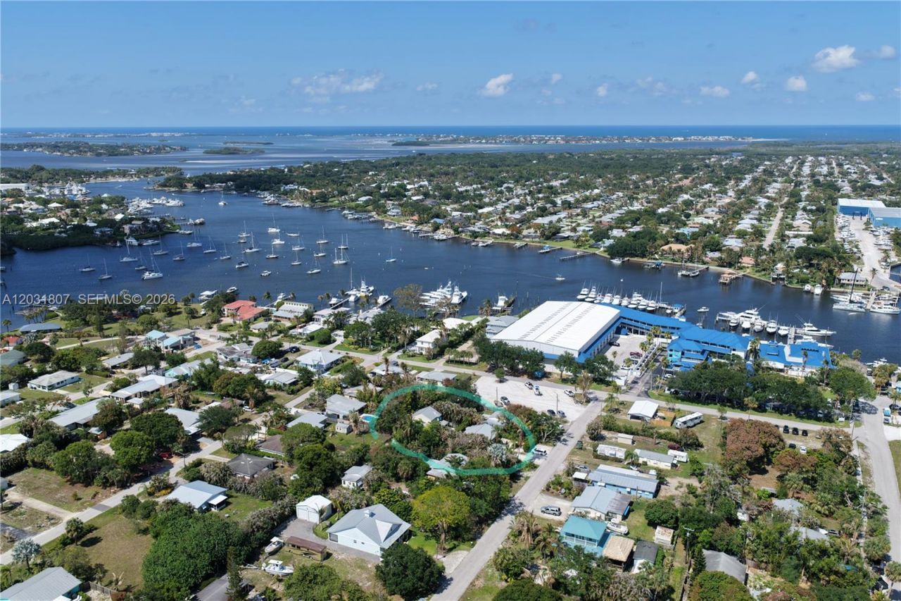 4225 SE Westfield St , Stuart, FL 34997 Photo