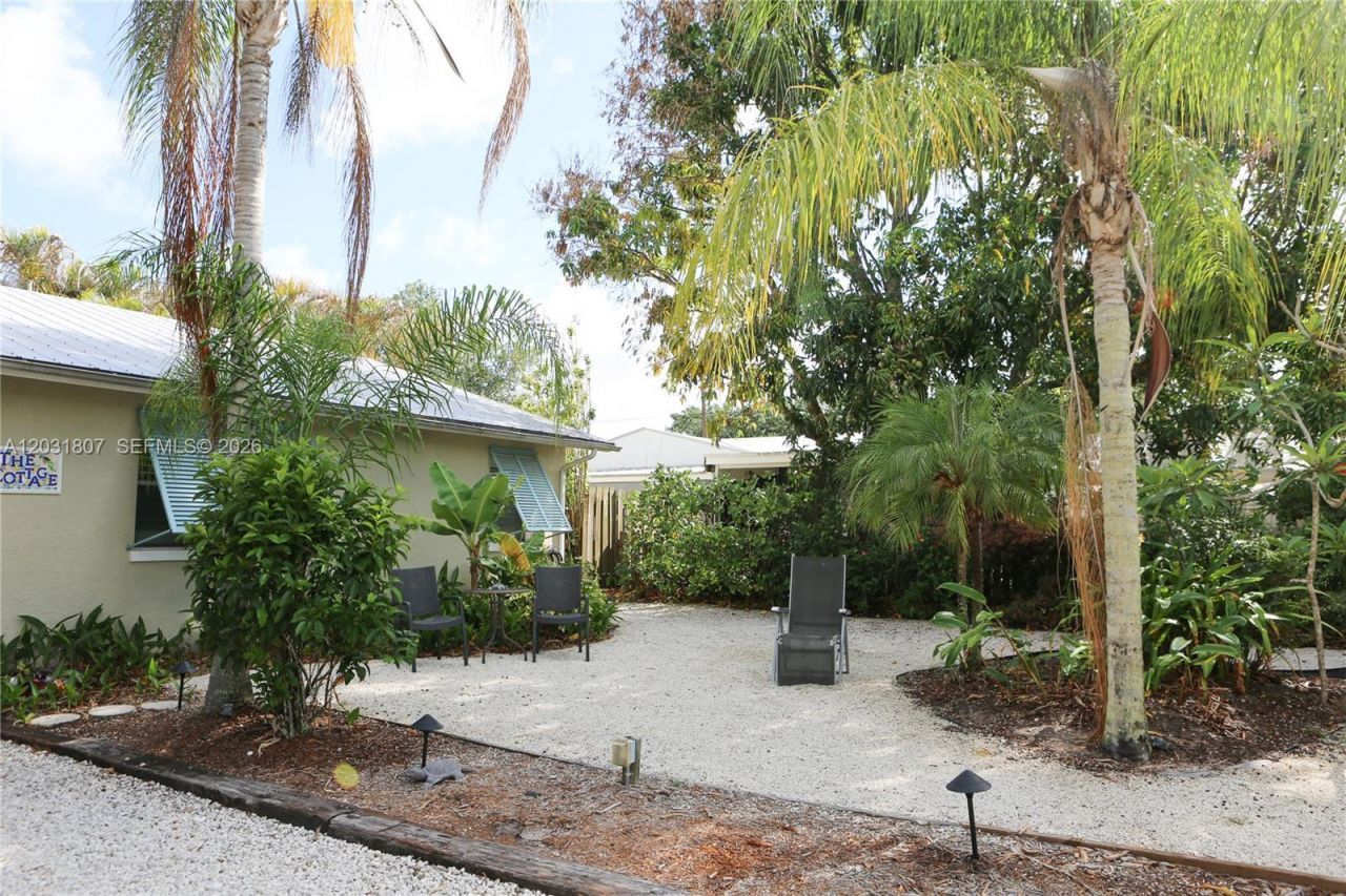4225 SE Westfield St , Stuart, FL 34997 Photo