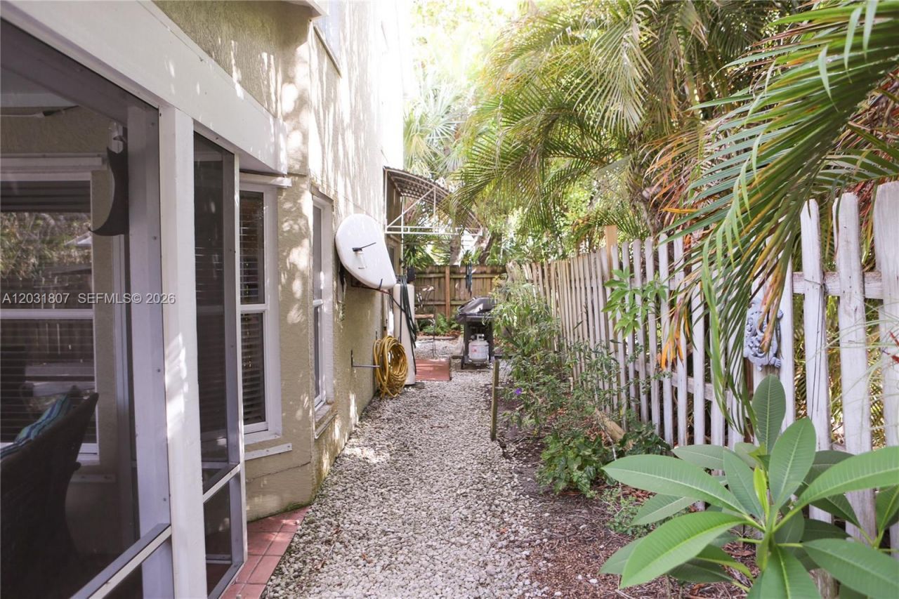 4225 SE Westfield St , Stuart, FL 34997 Photo