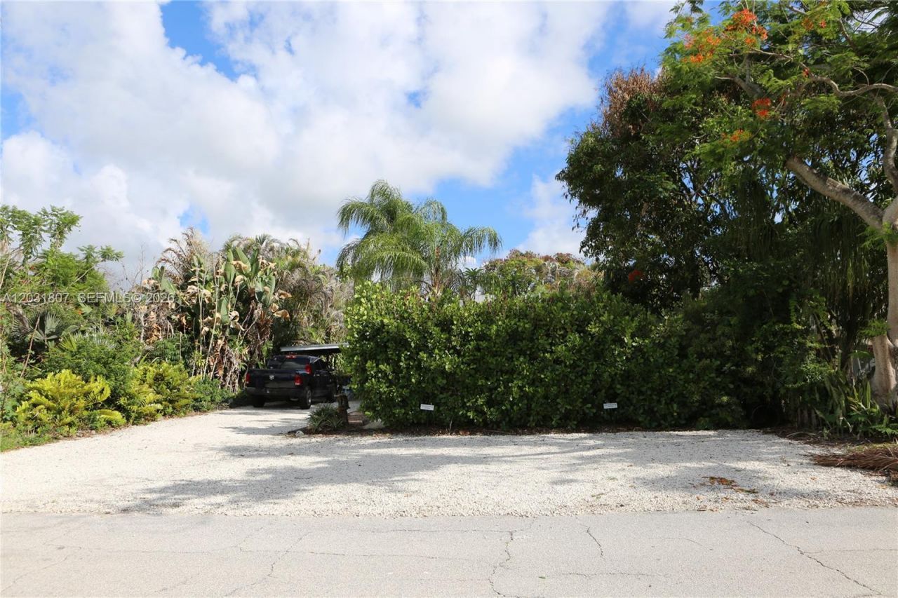 4225 SE Westfield St , Stuart, FL 34997 Photo
