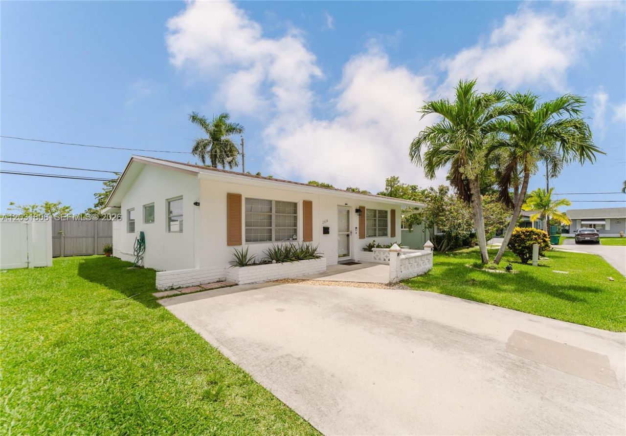 2604 NW 48th St, Tamarac, FL 33309 Photo