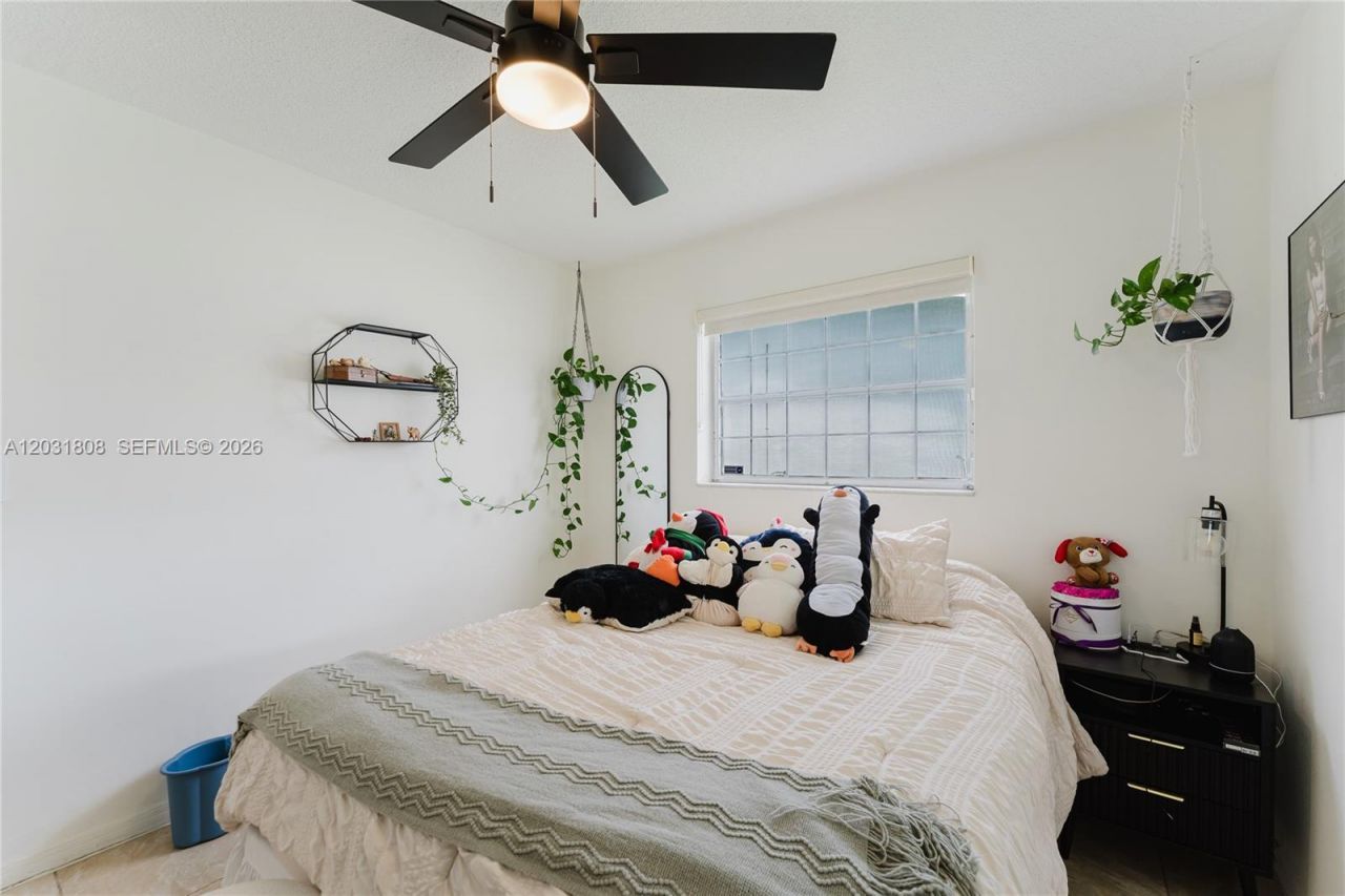 2604 NW 48th St, Tamarac, FL 33309 Photo