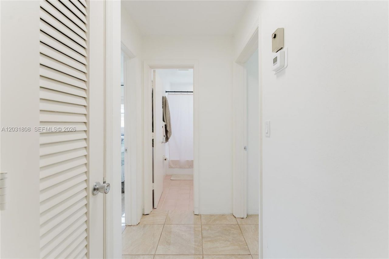 2604 NW 48th St, Tamarac, FL 33309 Photo