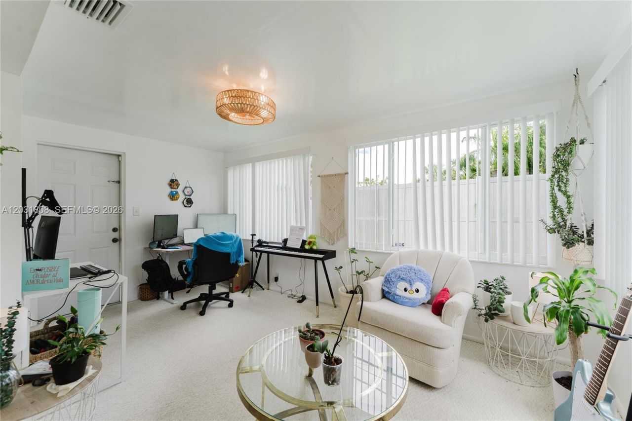 2604 NW 48th St, Tamarac, FL 33309 Photo