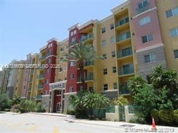6001 SW 70th St , Unit 250, South Miami, FL 33143