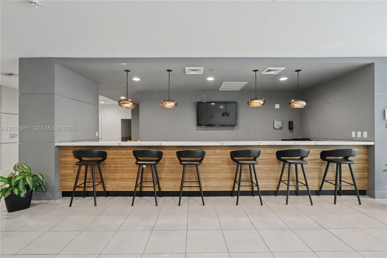 1250 S Miami Ave, Unit 1701, Miami, FL 33130 Photo