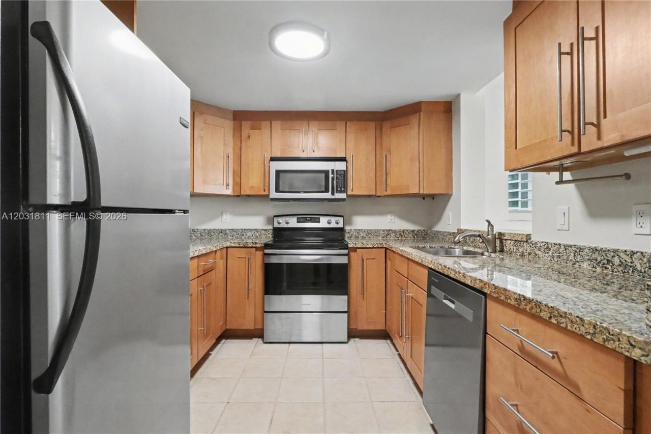 1250 S Miami Ave, Unit 1701, Miami, FL 33130 Photo