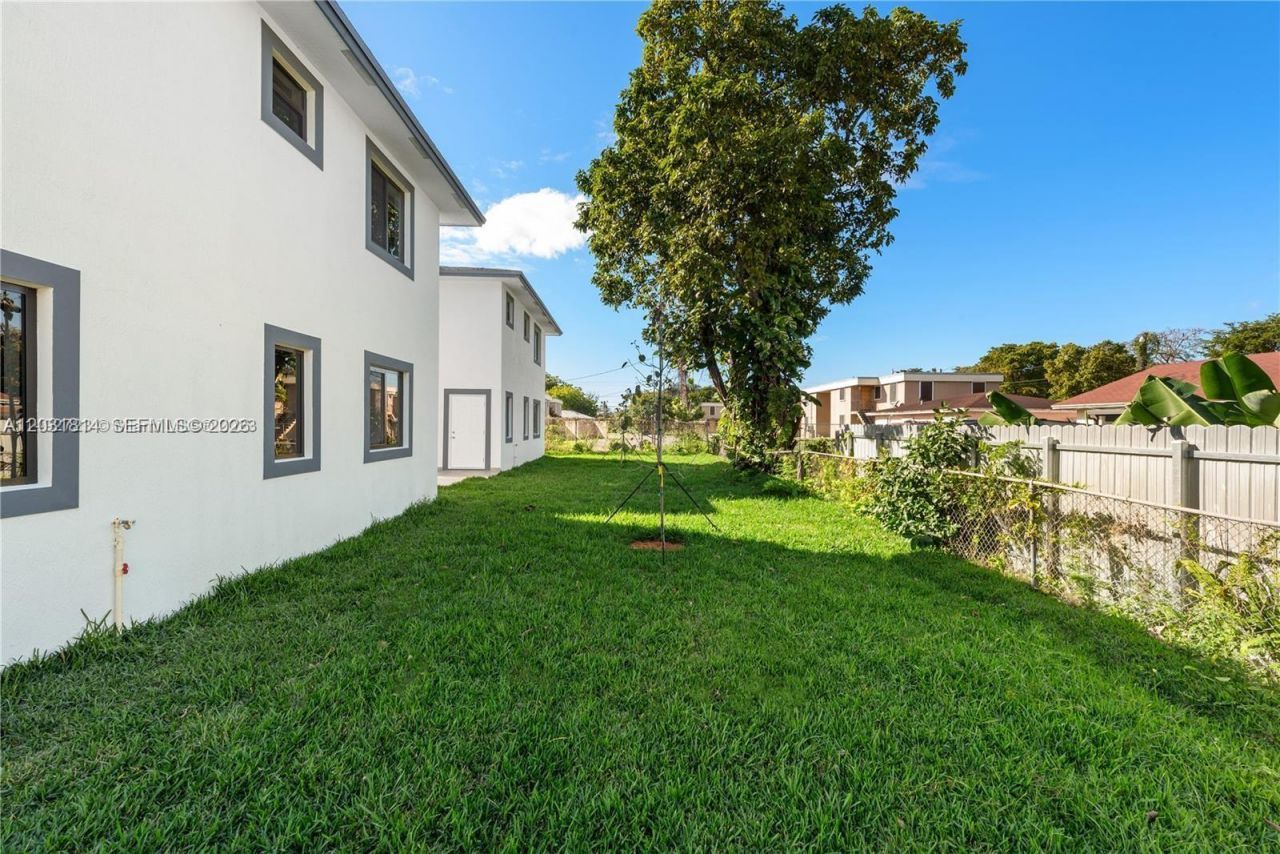 2243 NW 50th St, Unit 2, Miami, FL 33142 Photo