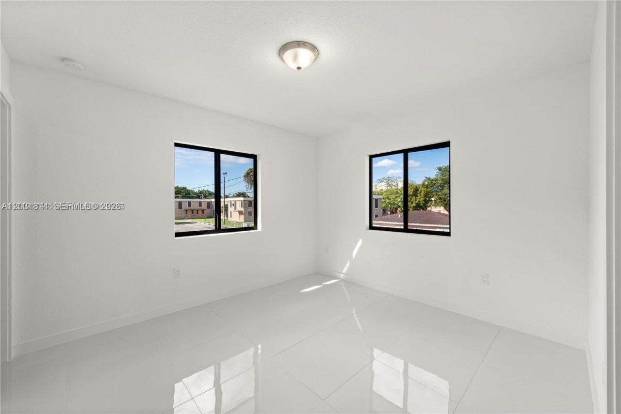 2243 NW 50th St, Unit 2, Miami, FL 33142 Photo