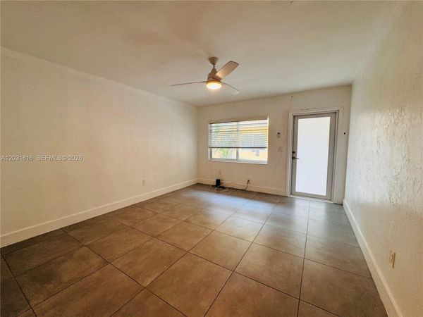 75 Washington Ave , Unit 10, Miami Beach, FL 33139