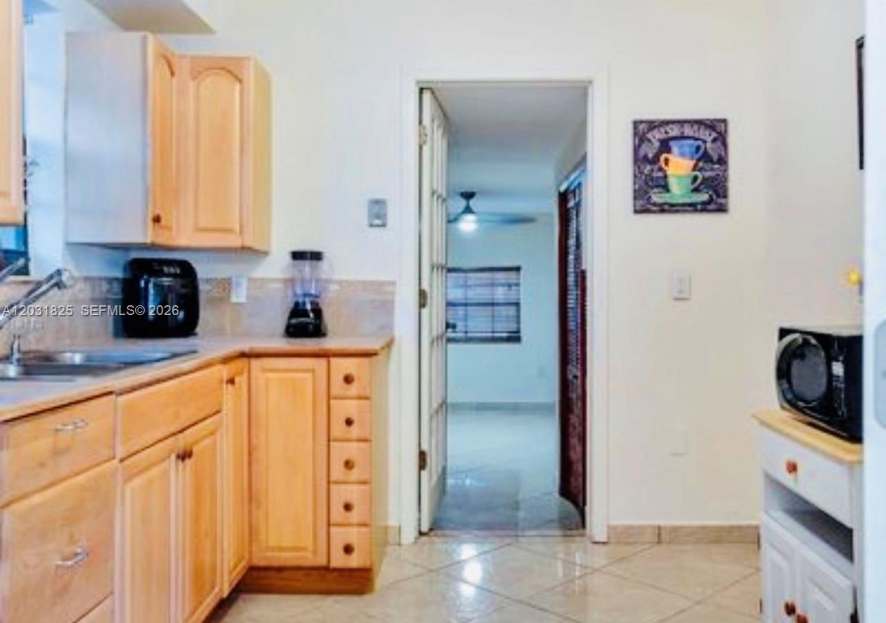 2424 SW 21st Ter , Miami, FL 33145 Photo