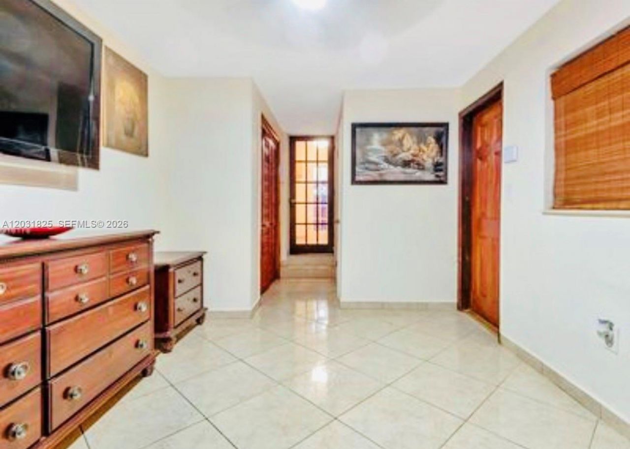 2424 SW 21st Ter , Miami, FL 33145 Photo