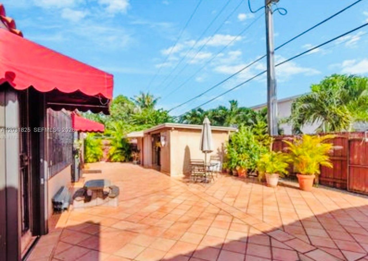 2424 SW 21st Ter , Miami, FL 33145 Photo