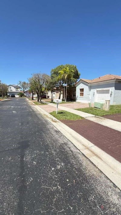 2120 NE 37th Rd, Unit 1, Homestead, FL 33033 Photo