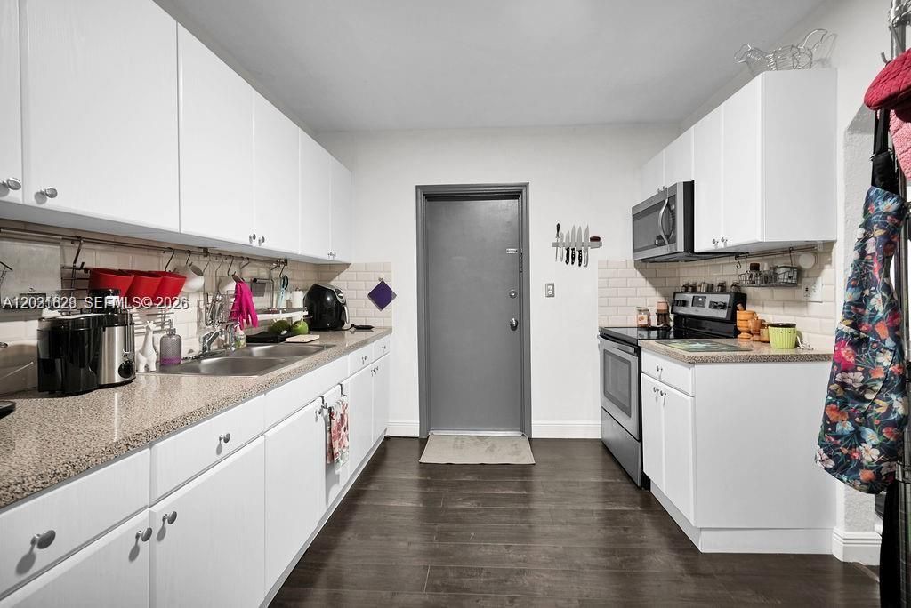 600 NW 34th Ave , Miami, FL 33125 Photo