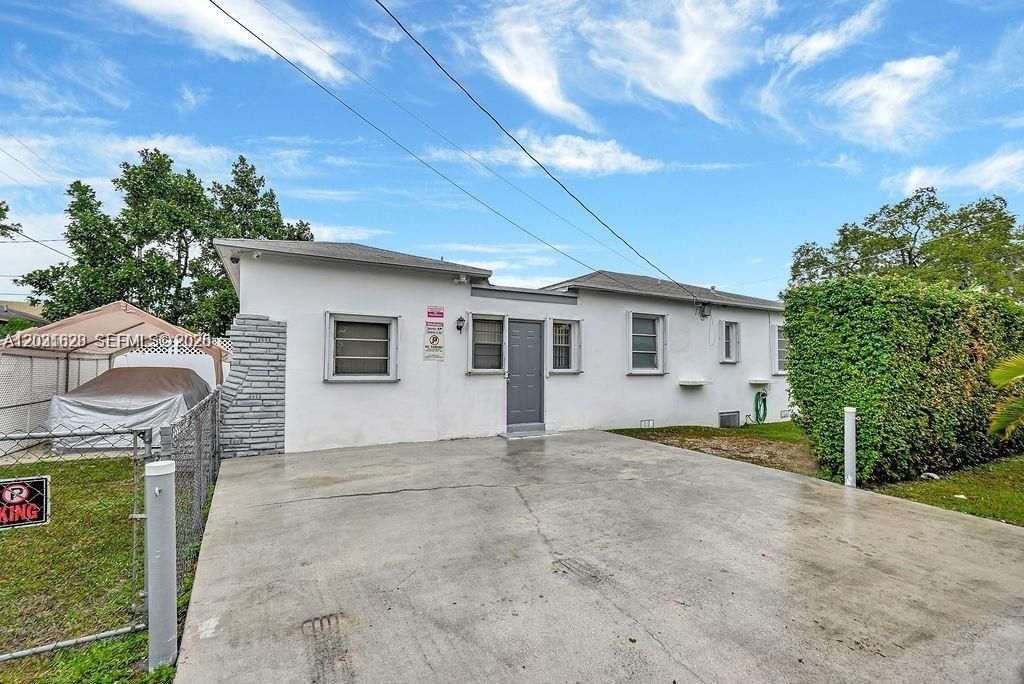 600 NW 34th Ave , Miami, FL 33125 Photo