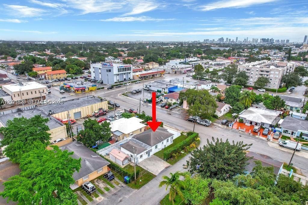 600 NW 34th Ave , Miami, FL 33125 Photo