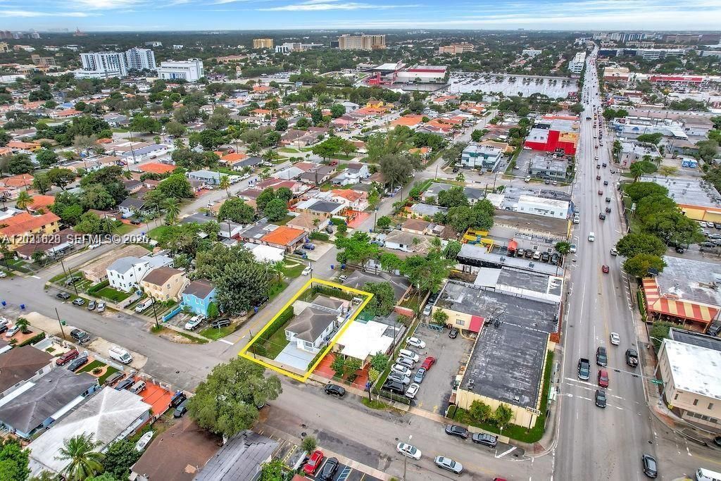 600 NW 34th Ave , Miami, FL 33125 Photo