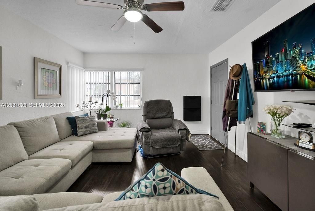 600 NW 34th Ave , Miami, FL 33125 Photo