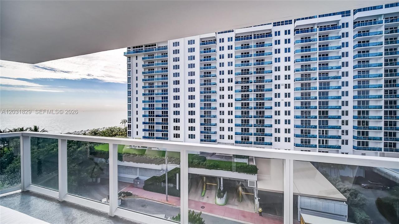 2401 Collins Ave , Unit 904, Miami Beach, FL 33140 Photo